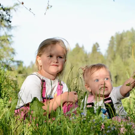 Отель Boutiquehotel Alpbacherin 4 Sterne Superior Альпбах