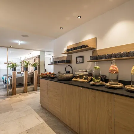 Boutiquehotel Alpbacherin 4 Sterne Superior Отель 4*