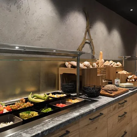 Hotel Boutiquehotel Alpbacherin 4*
