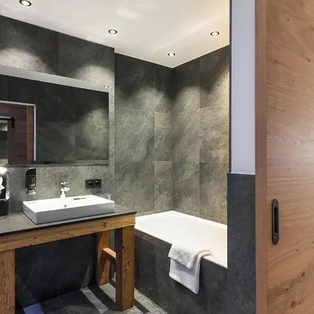 Boutiquehotel Alpbacherin 4*