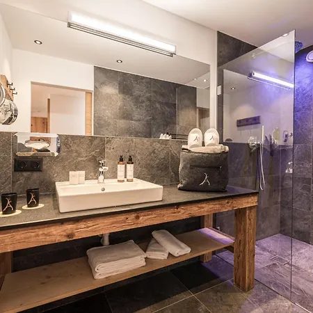 מלון Boutiquehotel Alpbacherin 4 Sterne Superior אלפבאך