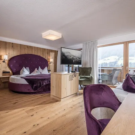 Boutiquehotel Alpbacherin 4 Sterne Superior אלפבאך